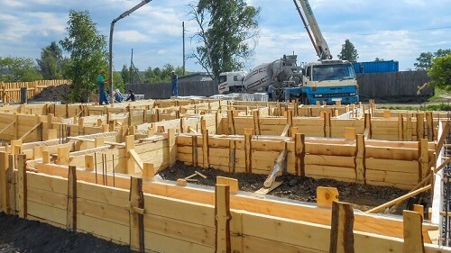 Свайный фундамент с ростверком в Солигорске